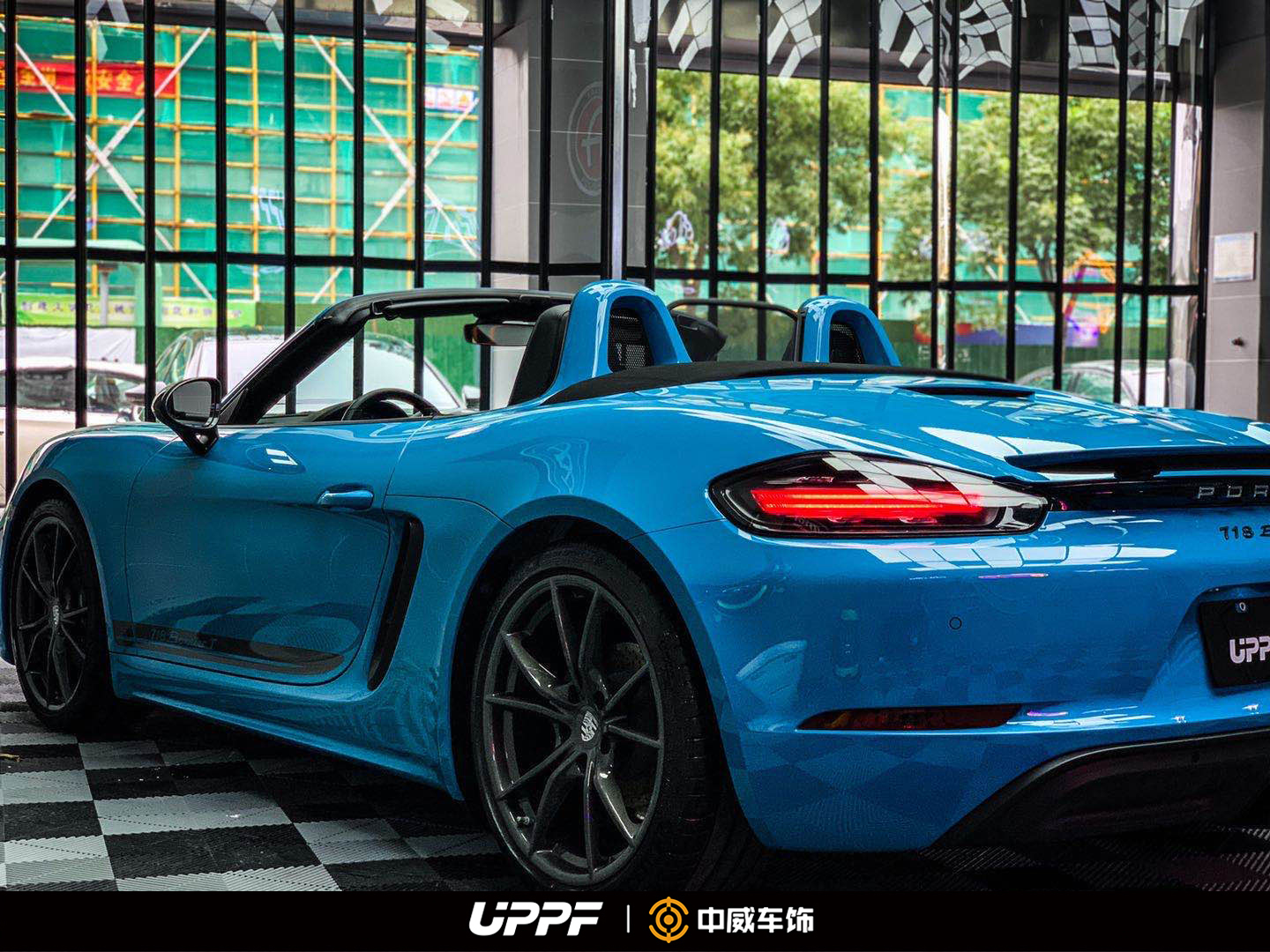 深圳汽車貼膜|如何正確處理隱形車衣進灰現(xiàn)象？_深圳車身貼膜